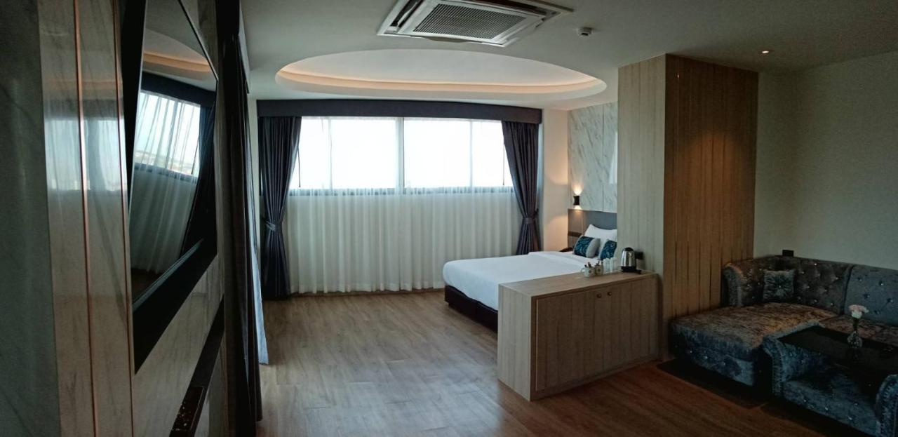 Heaven Hotel Chachoengsao Exteriör bild